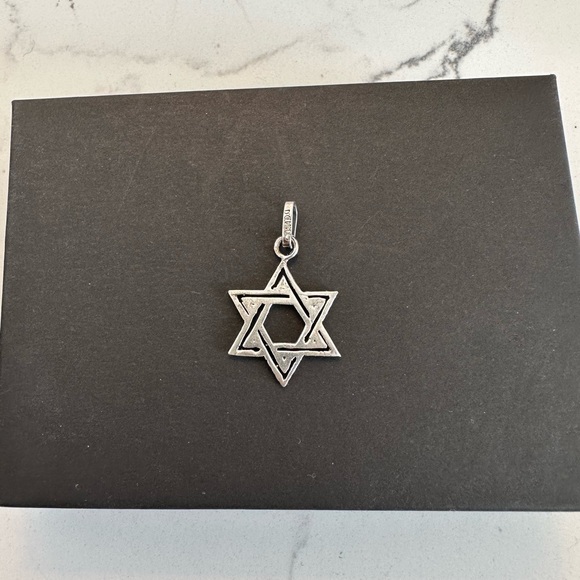 Star of David Sterling Silver Pendant - Picture 3 of 6